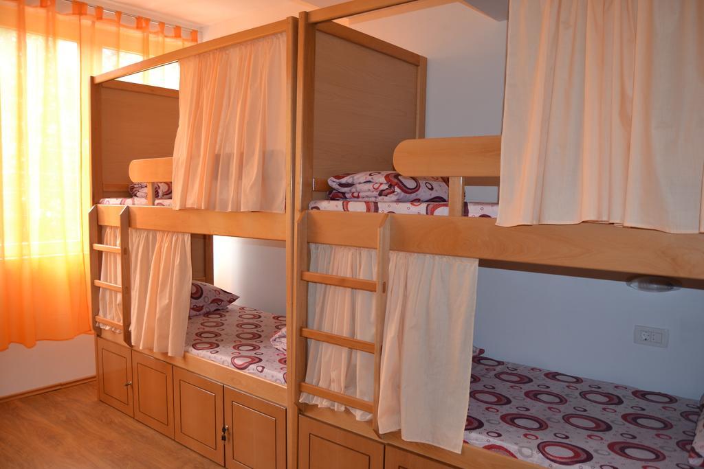 Hostel Valentin 2 Skopje Room photo